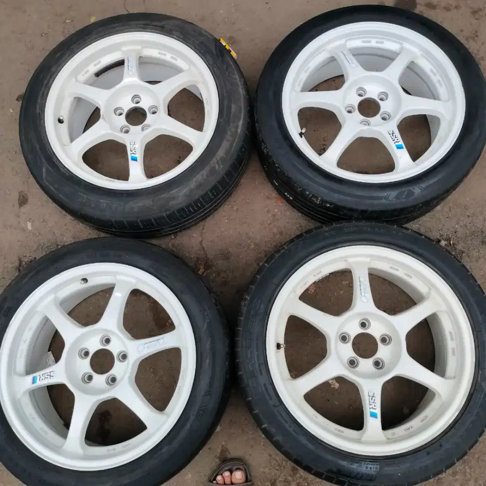 SSR type C ring 17 pcd 5x114,3 ET 38 ban 205/50 R17 4pcs