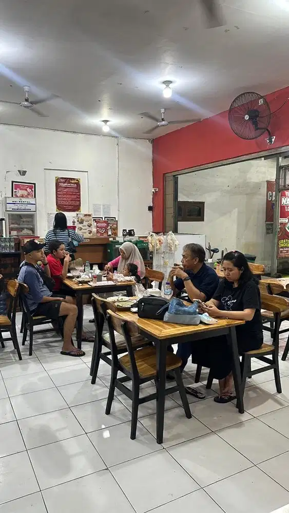 LOWONGAN KARYAWAN RUMAH MAKAN/RESTO