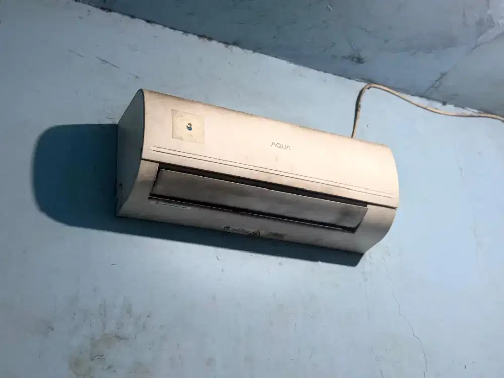 AC split AQua setengah pk