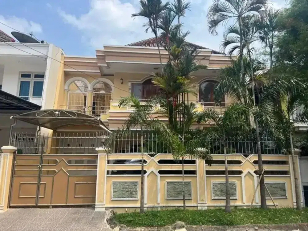 Di Jual Rumah Mewah 2 Lantai di Taman Palem Lestari, Jakarta Barat