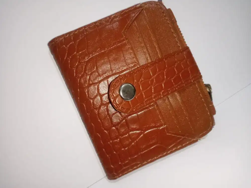 Dompet Kulit Motif Croco Coklat – Kondisi Bagus