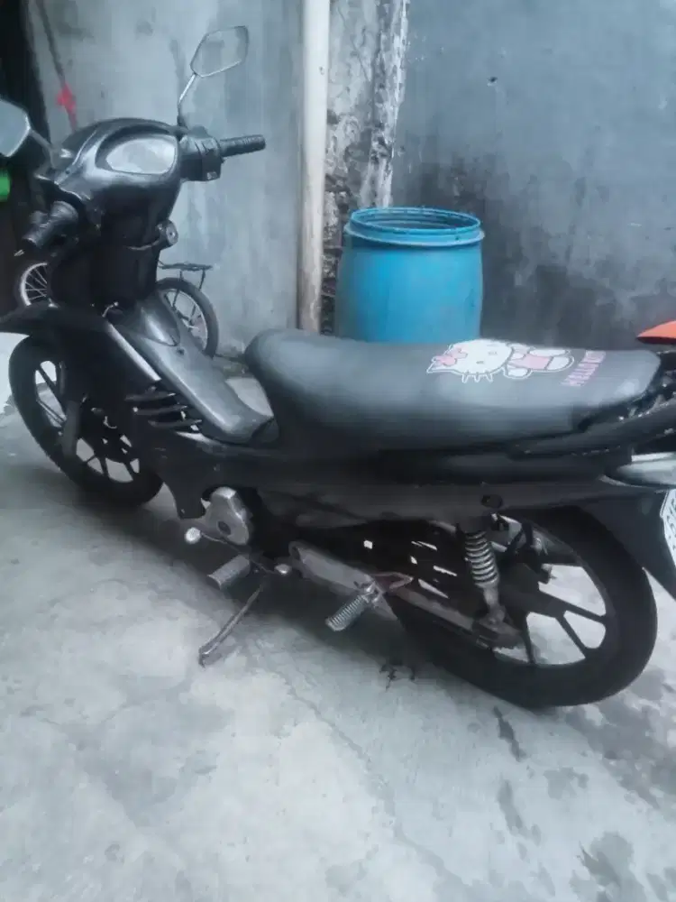 Di jual sepeda motor Suzuki 125