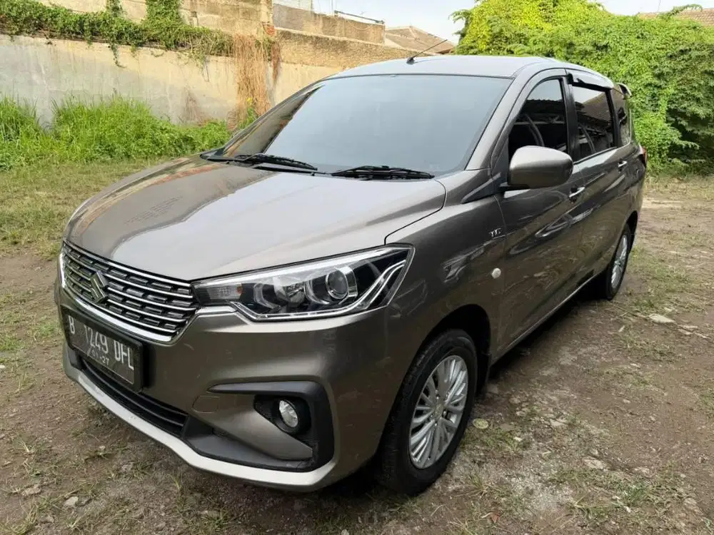 ertiga GL at matic 2021 km low mobil terawat