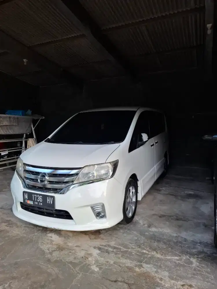 NISSAN SERENA C26 HWS PANORAMIC AT 2013
