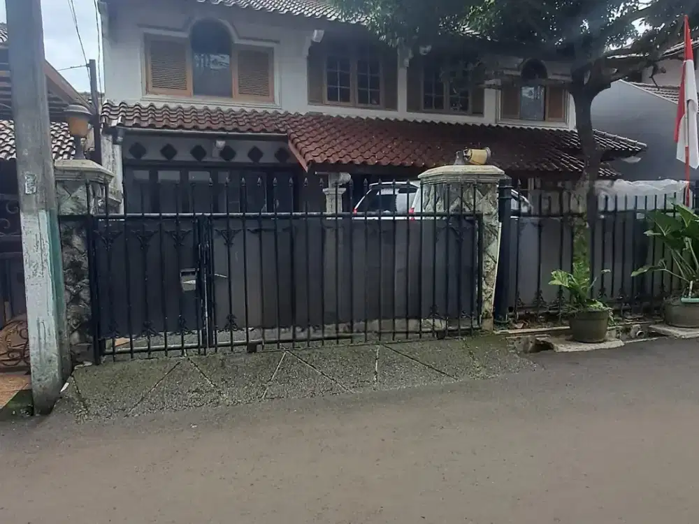 LUAS DAN MEWAH RUMAH TINGGAL DI REMPOA TANGERANG SELATAN