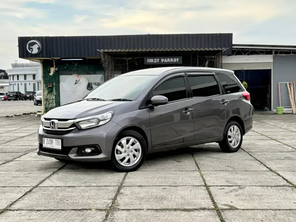 (km 69rb)Honda mobilio E 1.5 AT. Tahun 2017. Abu abu. Perfect cond