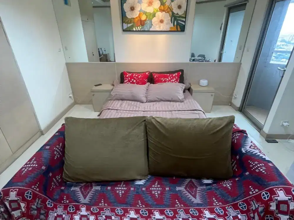 Disewakan Unit Apartemen Mediterania Garden Residence 1 Kondisi Furnished Tipe 1BR Di jadikan Studio