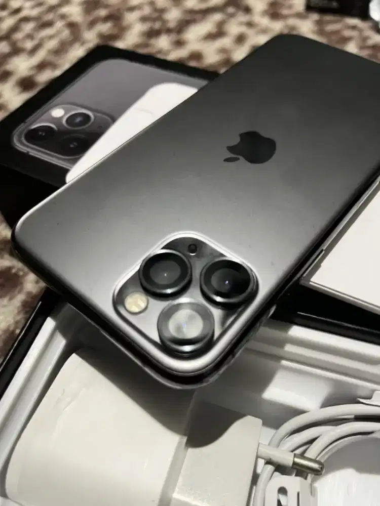 iPhone 11 pro full set
