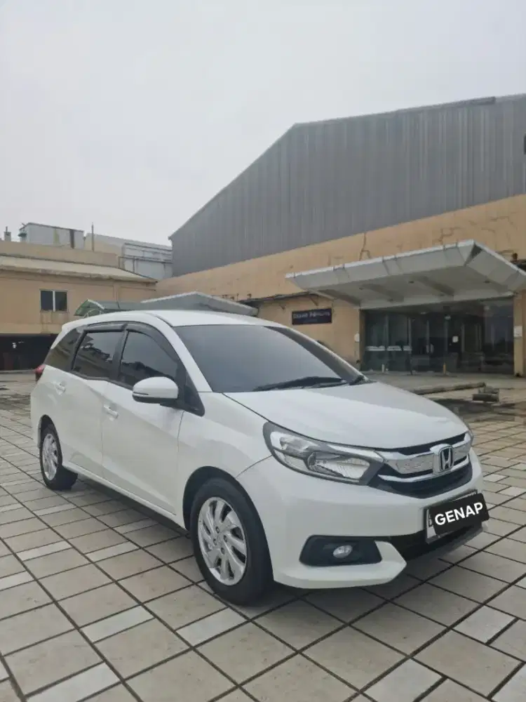 Honda mobilio E matik 2017 putih Istimewa dam terawat [Tdp 8jt]