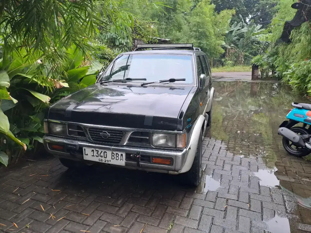 nissan terano kingsroad 2002