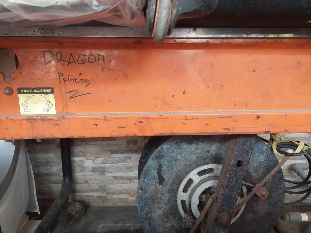 Mesin klem dus untuk packing