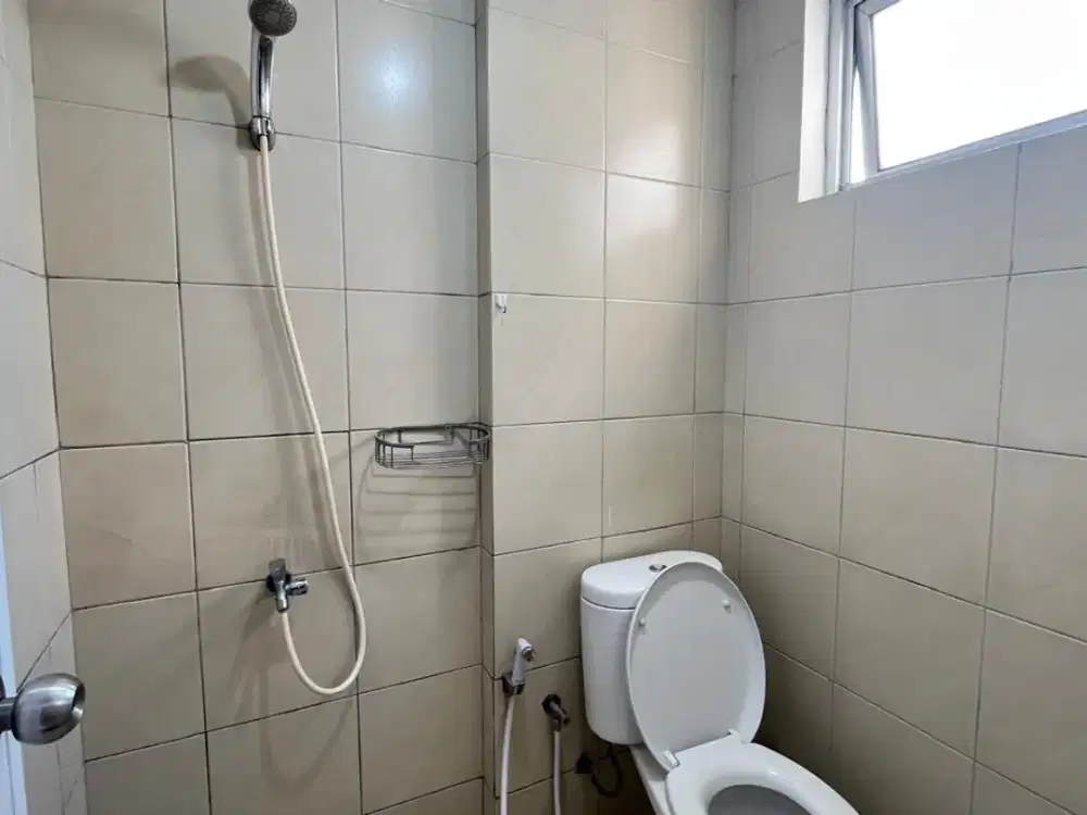 TURUN HARGA DISEWAKAN APARTEMEN OAK TOWER PULOGADUNG MURAH