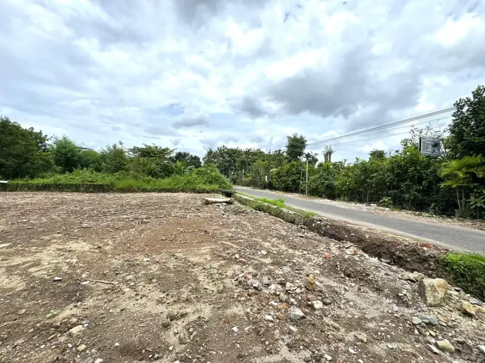 Dekat Jalan Raya Tajem Maguwo, Tepi Jalan Siap Bangun
