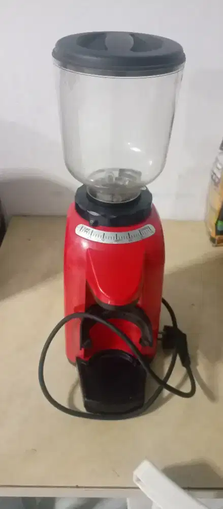 Grinder kopi merk Ferrati Ferro