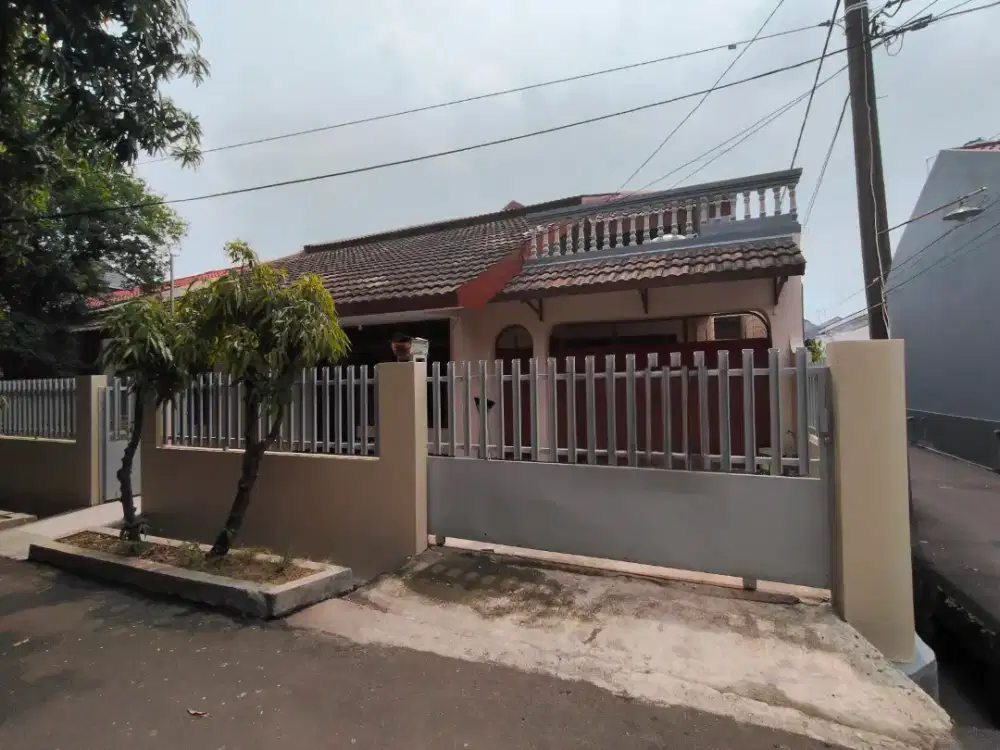 Disewakan Rumah baru direnovasi disekitar Galaxi Bekasi Selatan