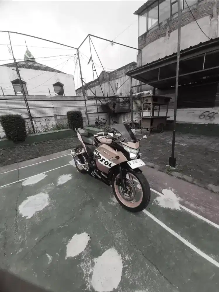 DIJUAL CBR 250R CBU