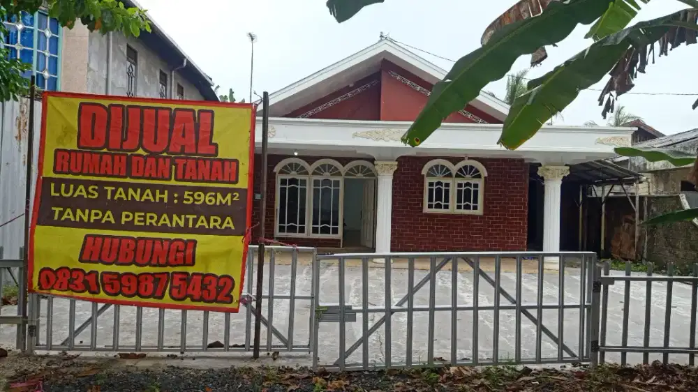 Rumah di landasan Ulin Banjarbaru