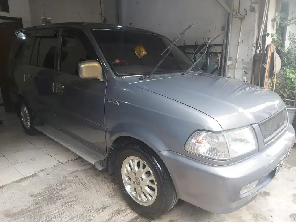 Toyota kijang lgx 2001 efi ( pajak on ) original
