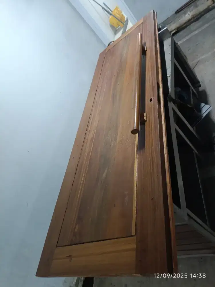 Daun Pintu terbuat dari Kayu Jati Asli masih Baru