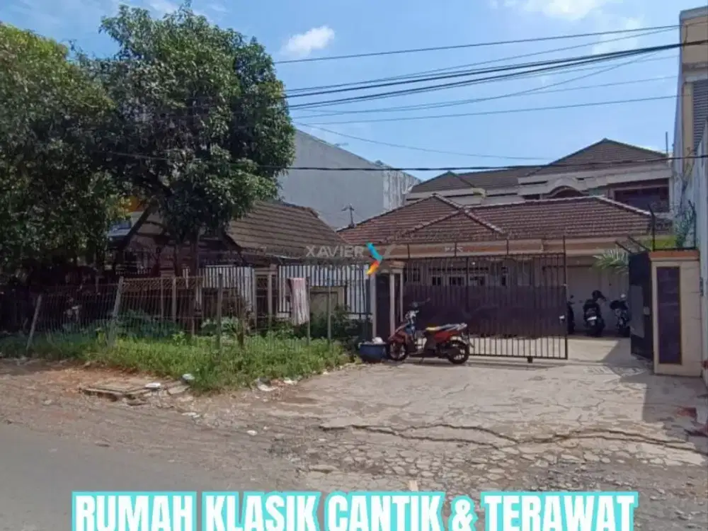 Rumah Klasik Terawat dekat sekolah daerah Langsep Klojen Malang
