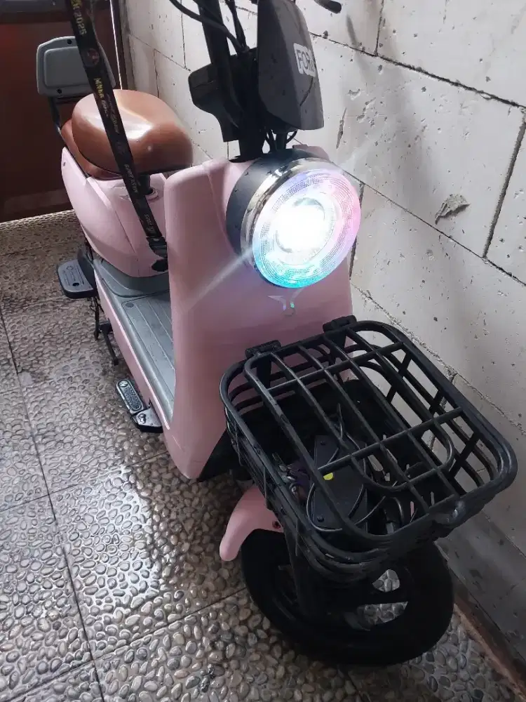 Sepeda listrik uwinfly