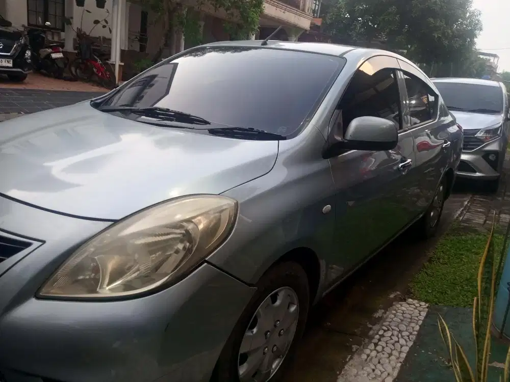 Nissan Almera 2014 Bensin
