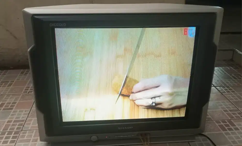 Jual tv SHARP 21 inc siap untuk d antar