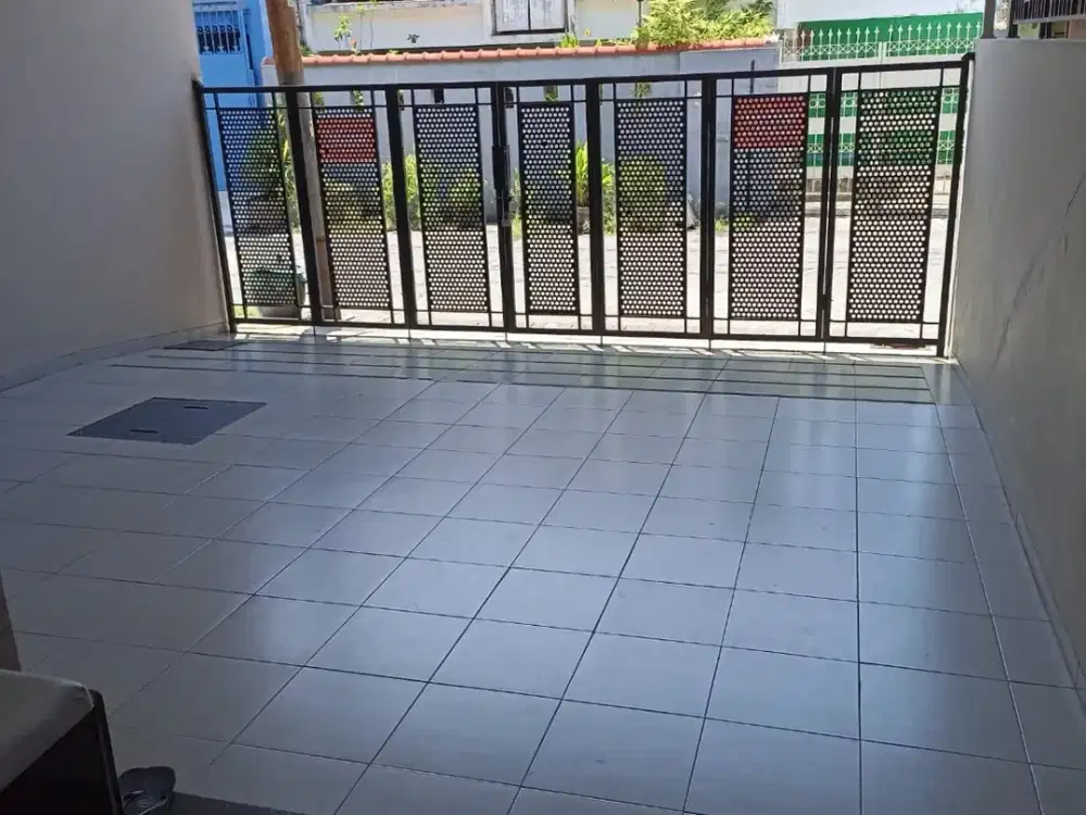 RUMAH 2 LANTAI DI LEBAK ARUM KENJERAN DEKAT MERR KALIJUDAN