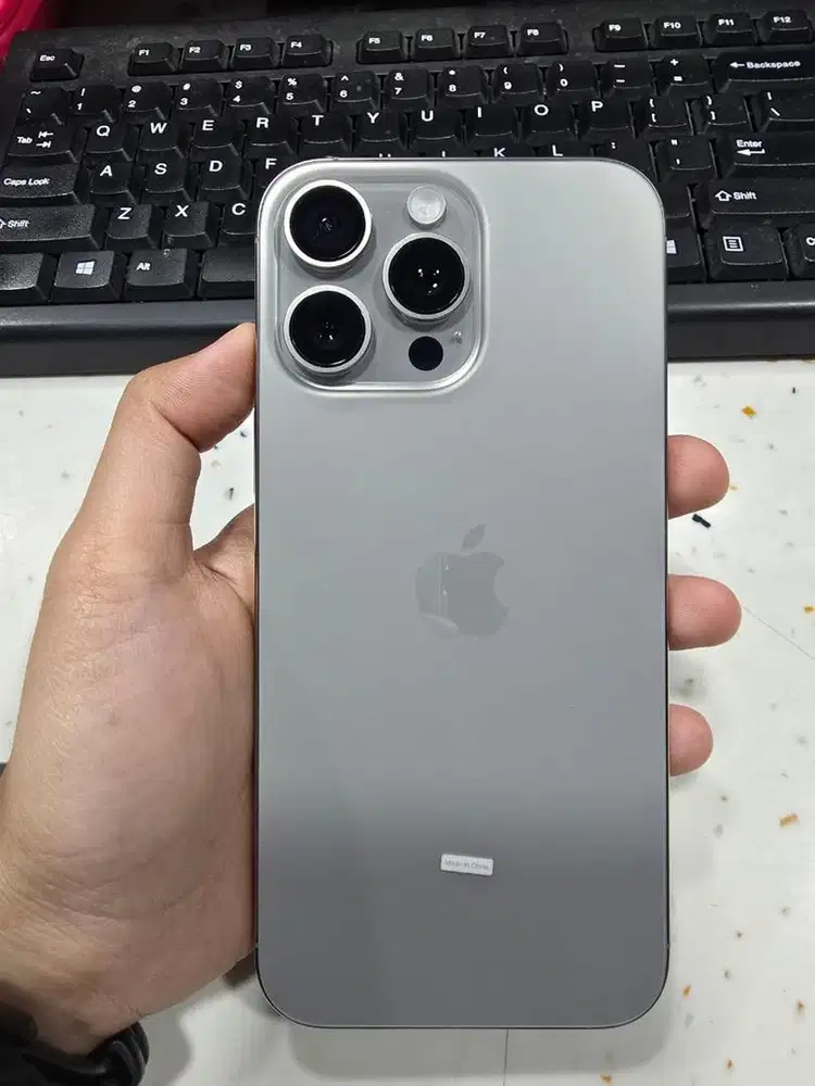 Iphone 16 pro max 256gb ibox garansi on 08/26