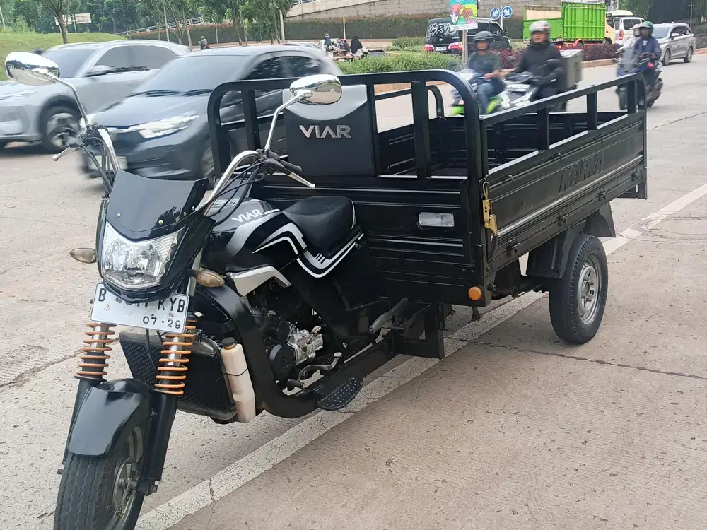 Viar karya 200L 2019 stater tokcer halus kering mulus terawat