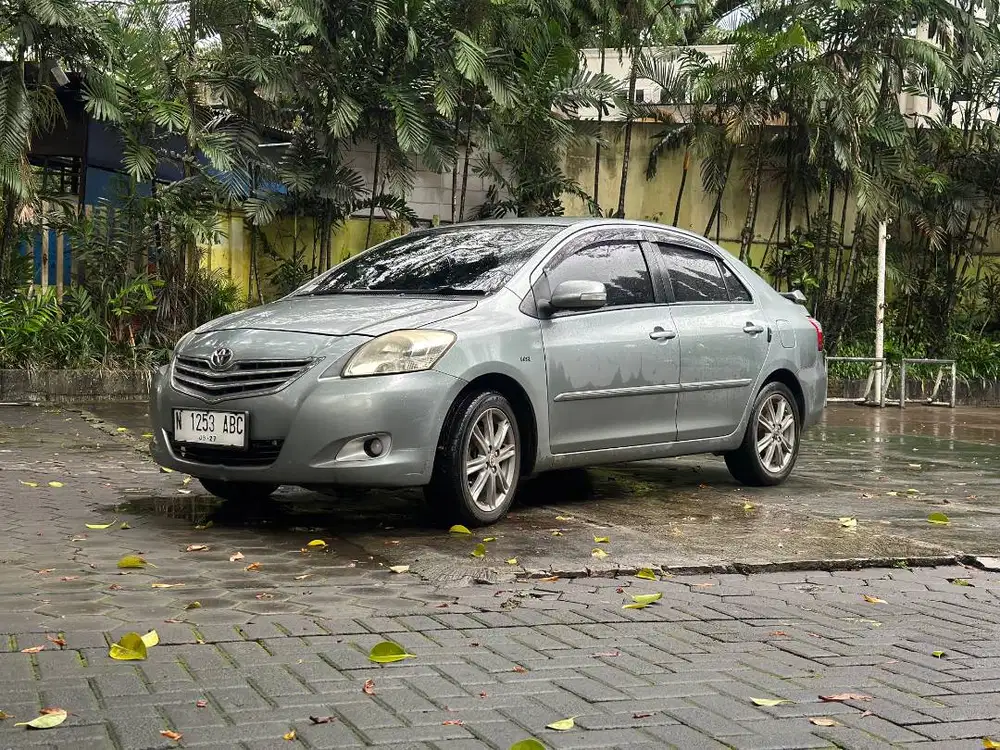 Toyota Vios G Matic Keyless 2011 (Tipe Tertinggi)