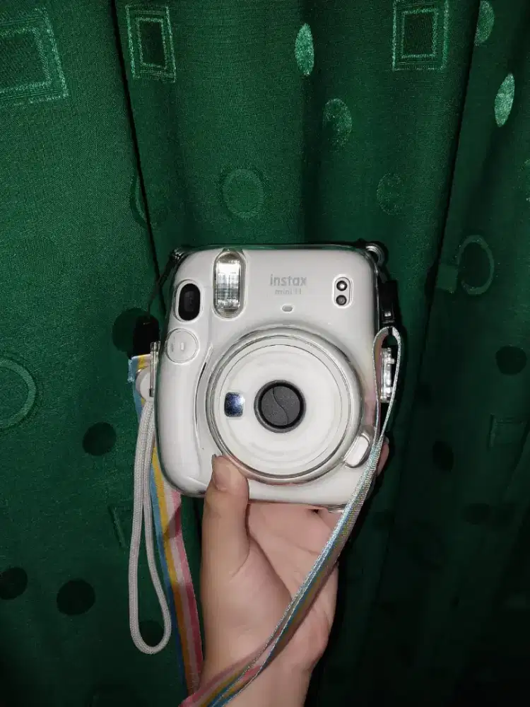 Instax mini 11 camera