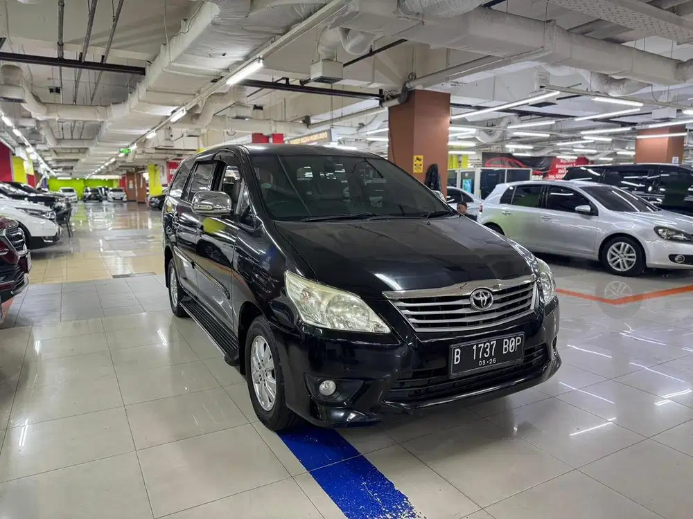 Toyota Kijang Innova G 2011