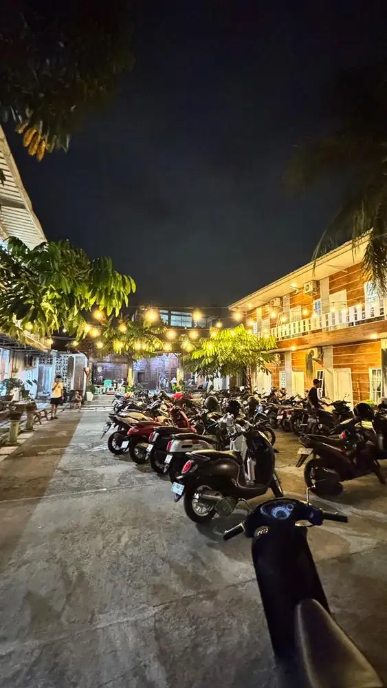 Di jual cafe dan kos belakang kampus UII jakal