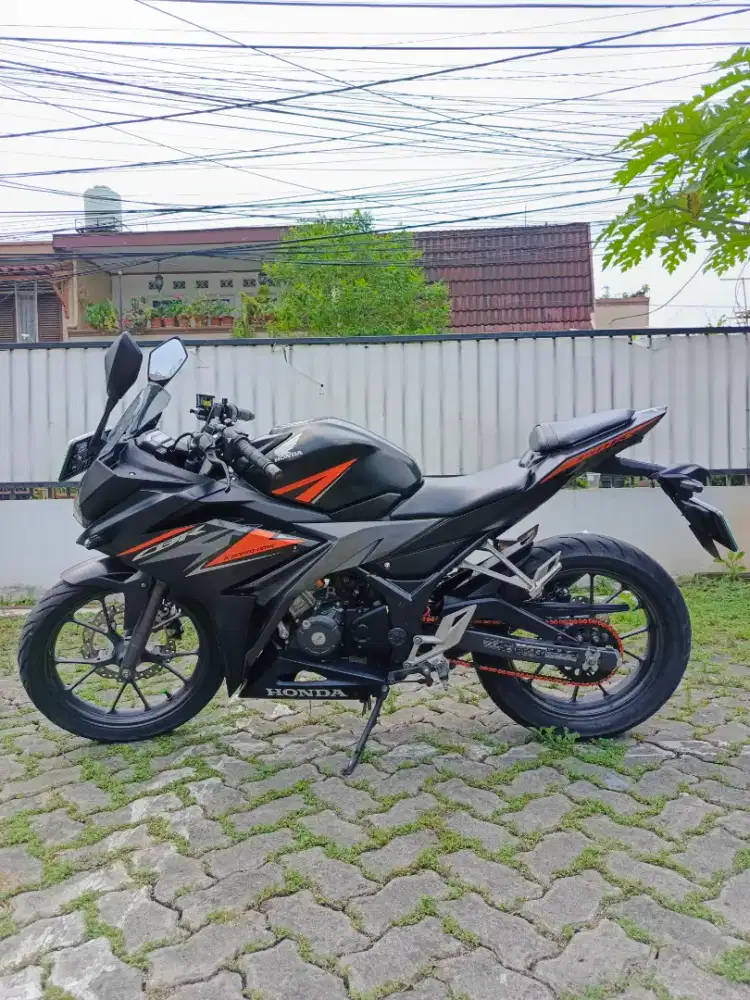 Dijual motor pribadi