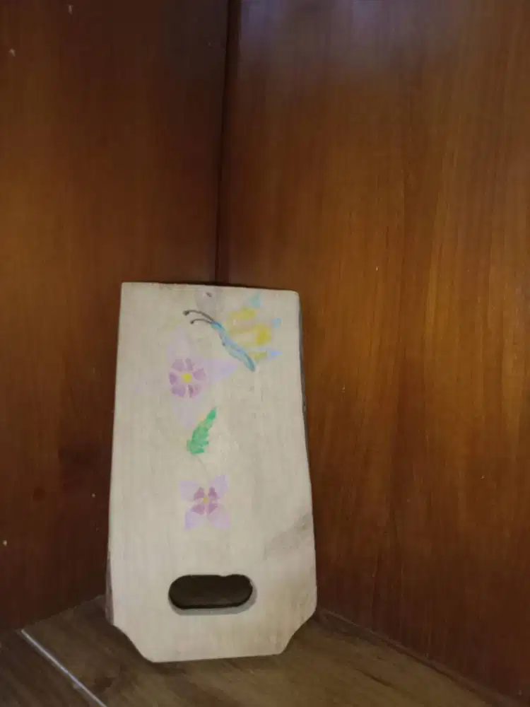 Talenan Kreasi Hiasan Bunga & Kupu‑kupu – Bekas, Unik & Cantik