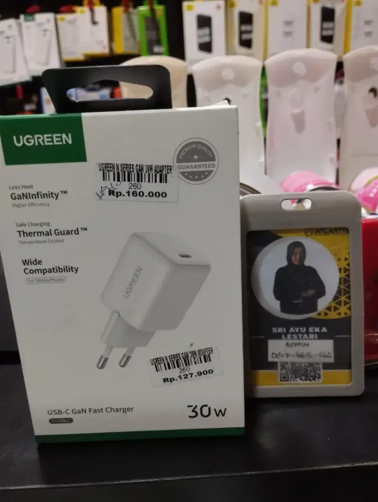 UGREEN N SERIES GAN 30W ADAPTER ATLANTIS DAHSYAT