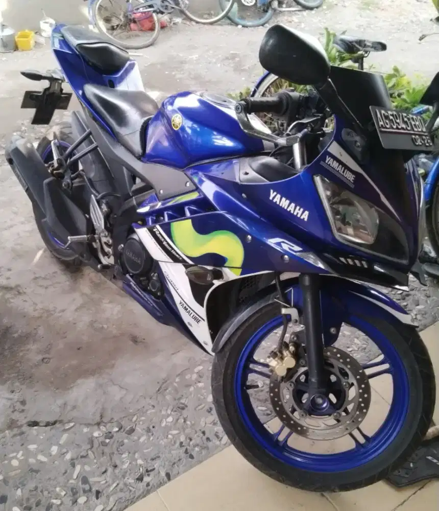 Yamaha R15 2016