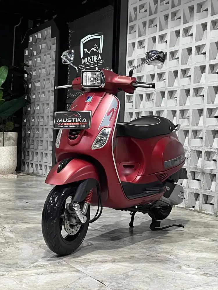 Istimewa!!Vespa S125 iget th 2019 - Ayu Mustika