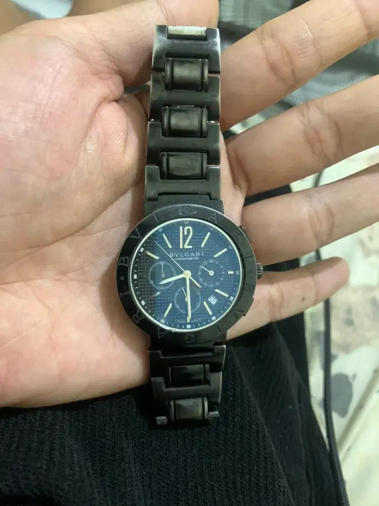 Jam Tangan Bvlgari Chronometer BB38SS Quartz – Bekas