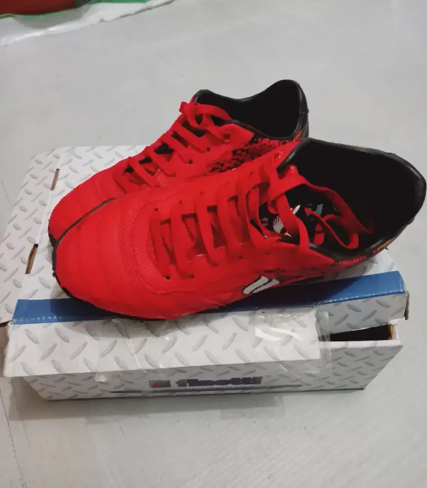 Sepatu Futsal Finotti Junior Uk.34