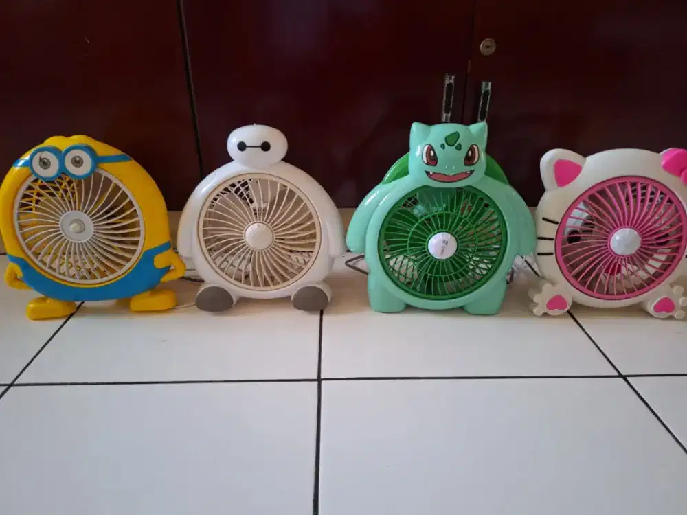 Kipas Angin Mini Karakter Lucu – Unik & Gemas