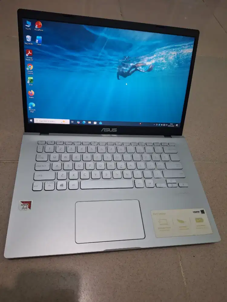 Bismillah dijual laptop asus vivobook slim a4 ram 8gb siap pakai