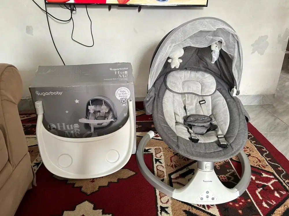 Sugar baby automatic baby swing with table
