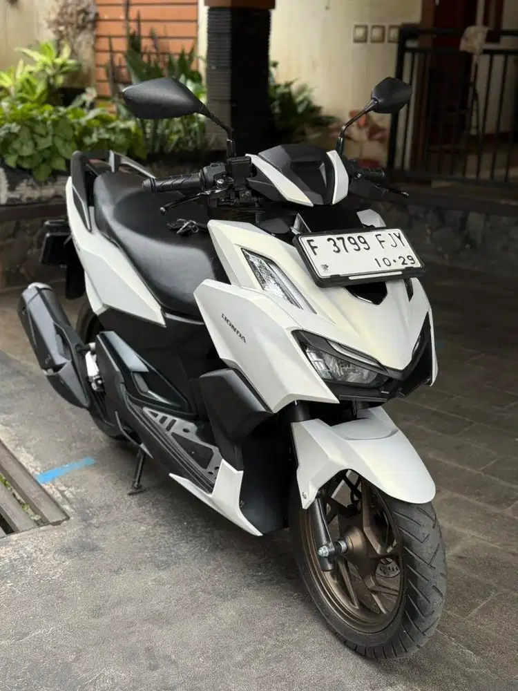 Honda Vario 160 CBS ISS Thn 2024 Putib Mulus