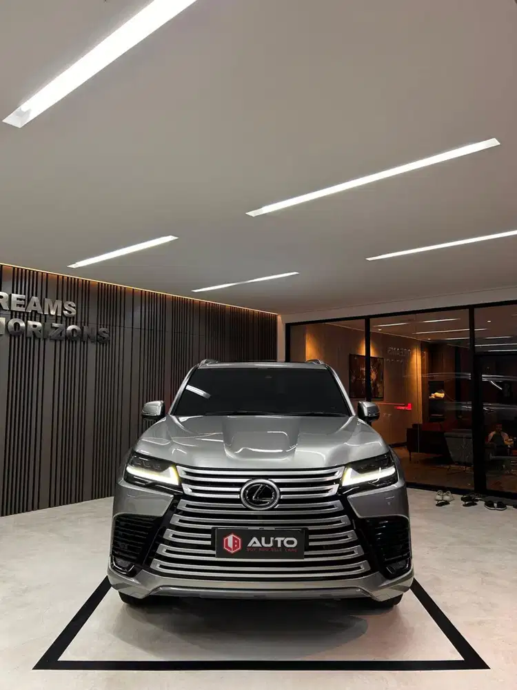 Lexus LX600 AT 7-Seater 2024 Sonic Titanium B1973ZZ Km12rb Nik 2023