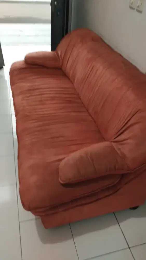 Cari orang yang pengalaman reparasi sofa