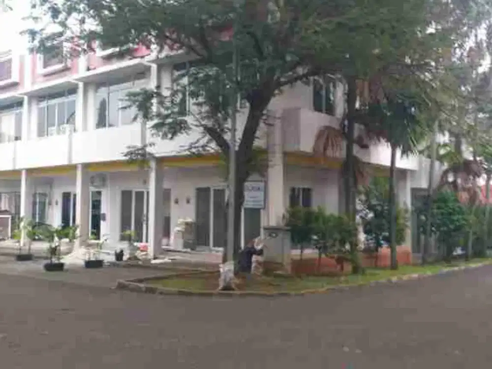 Ruko hoek dijual murah nego halus dan baru renov