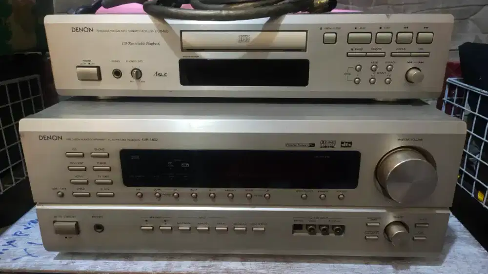 Denon amplifier, cd player dan speaker