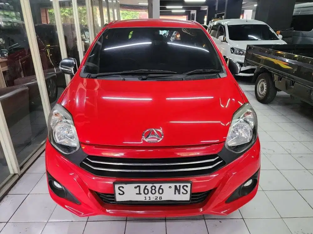DAIHATSU AYLA 1.0 TIPE X MANUAL 2018 MERAH SURABAYA